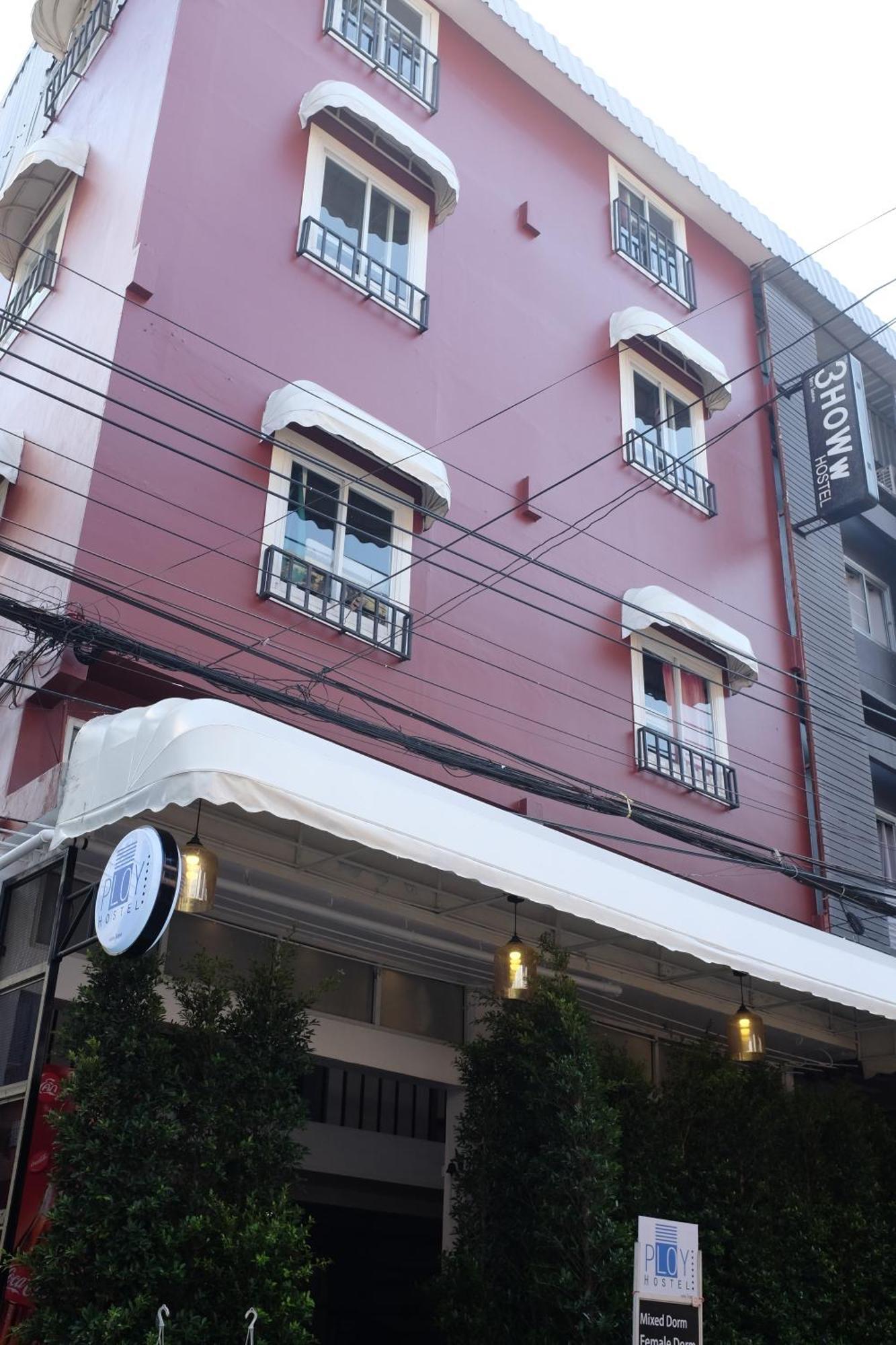 Ploy Hostel Bangkok Exterior photo