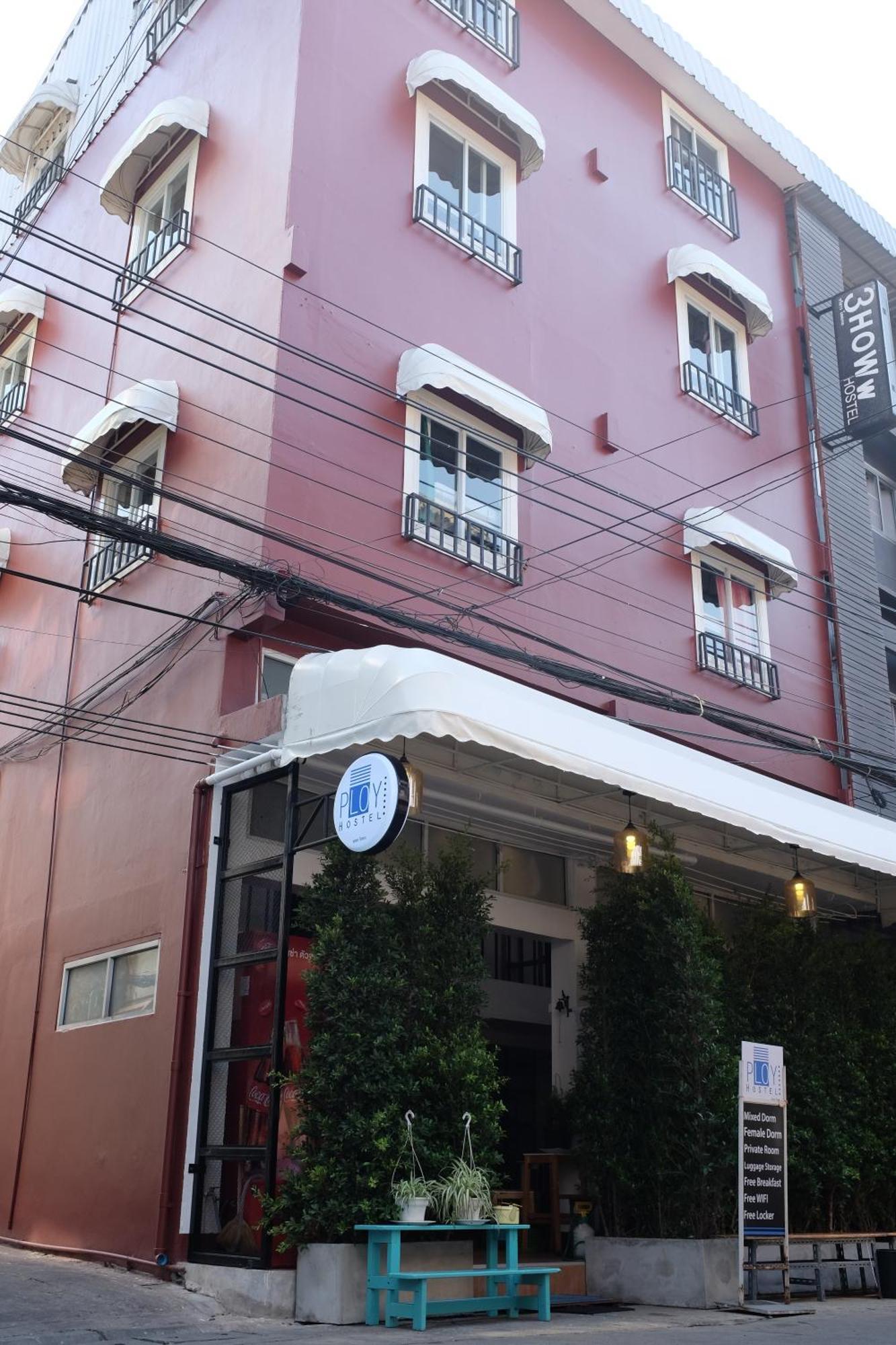 Ploy Hostel Bangkok Exterior photo